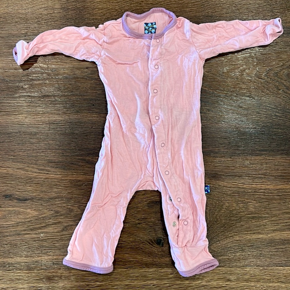 Kickee Pants GUC. Fairy onesie, open feet. Pink. 3-6 months.